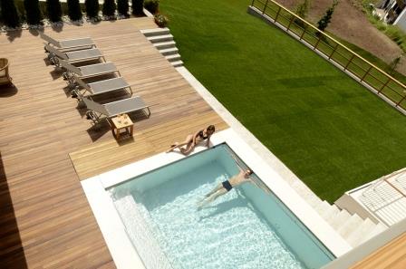 Elegantes Hotel mit Pool und Wellness in Südtirol